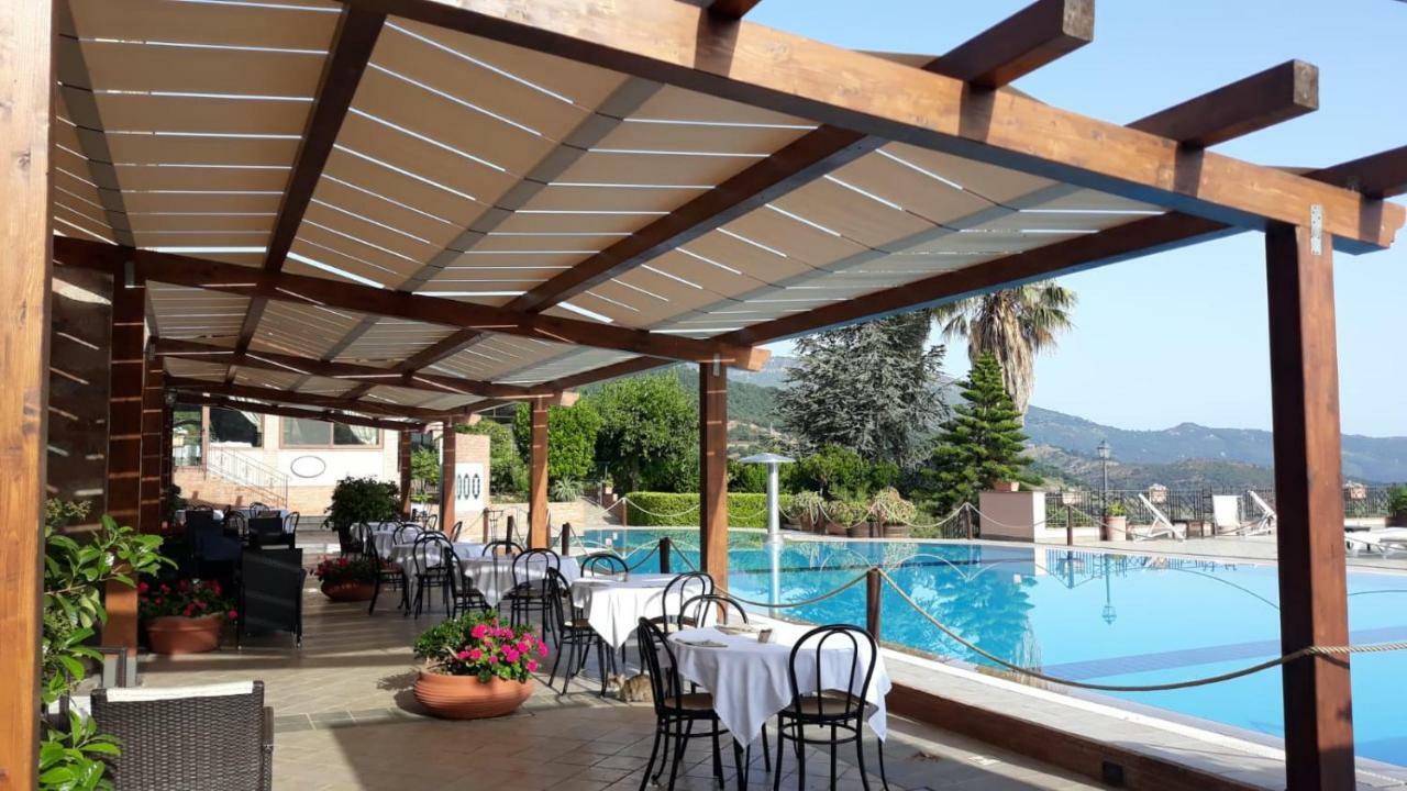 Relais Abbazia Santa Anastasia Resort&Winery Castelbuono  Bagian luar foto