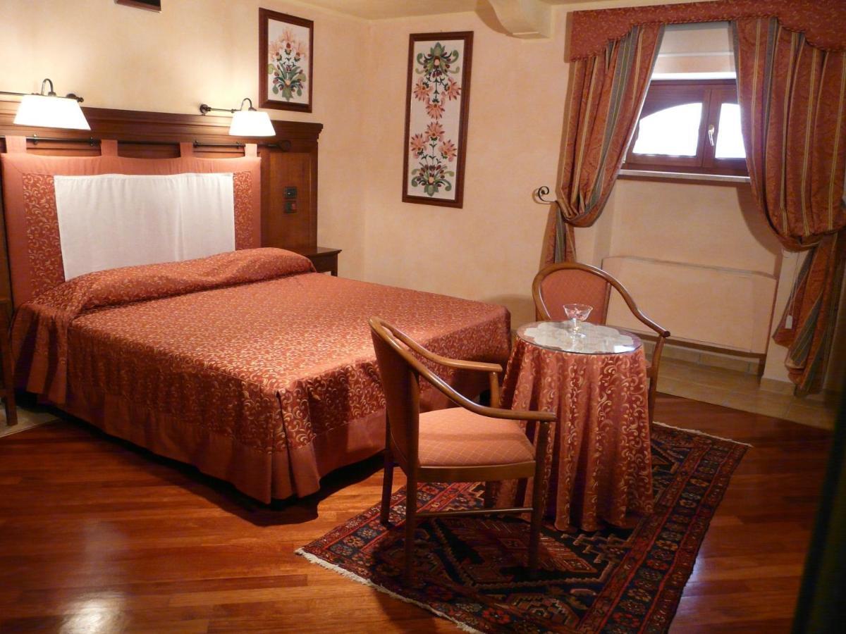 Relais Abbazia Santa Anastasia Resort&Winery Castelbuono  Bagian luar foto